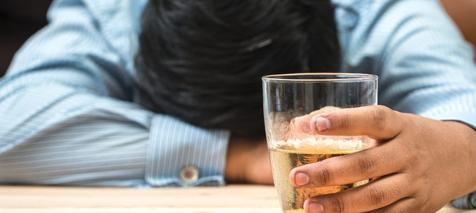 Эксперты: с 30 г алкоголя в день начинается рост смертности